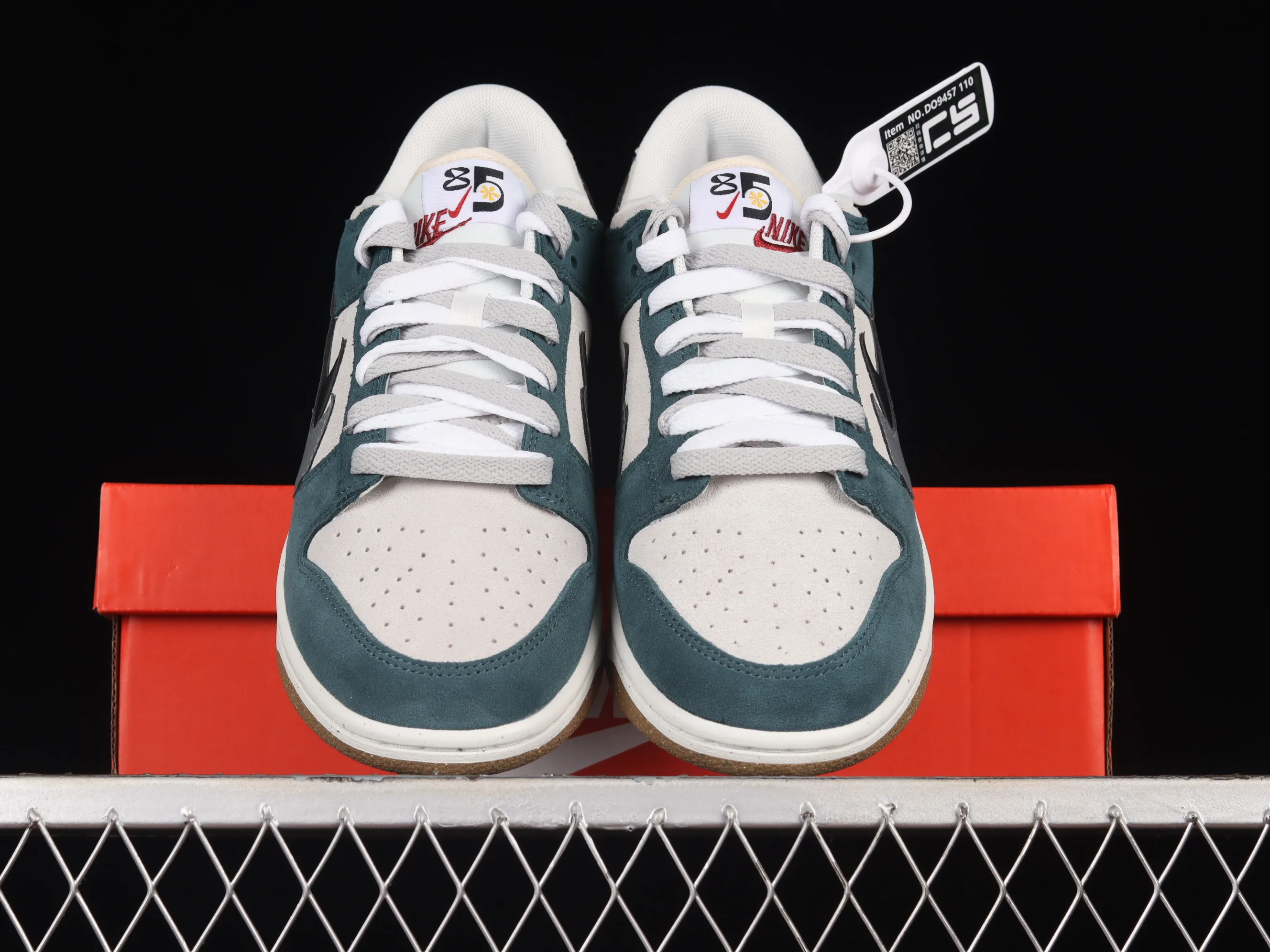 All categories Nk SB Dunk series Nk SB Dunk Low low-top sneakers Nk SB Dunk Low "85" gray green double hook SB low-top sports and leisure sneakers DO9457-110